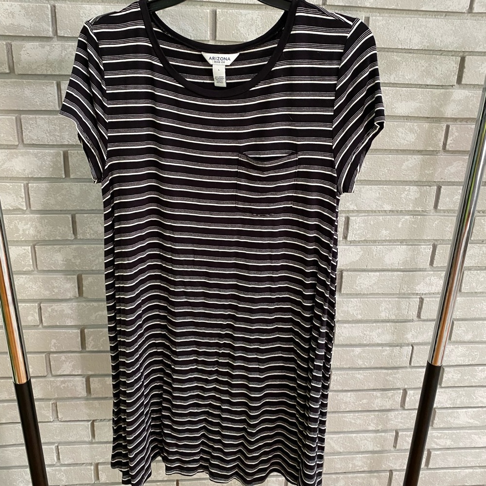 Arizona black and white striped flowy dress